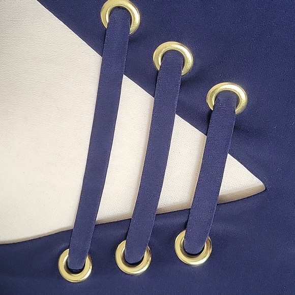 Michael Kors - Picture 2 of 5